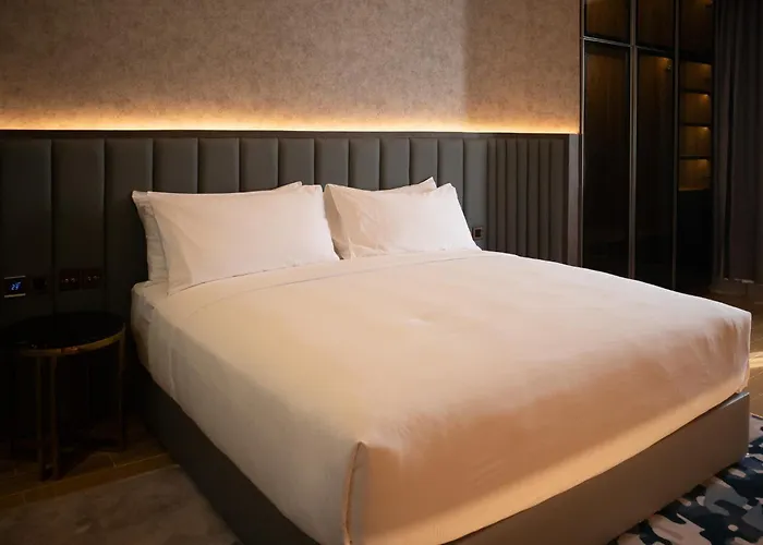 Aglow Hotel Harbor Bay Batam